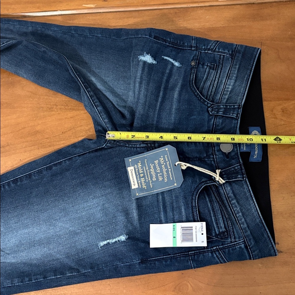 Democracy NWT Booty Lift Jeggings Size 8 - Picture 6 of 15